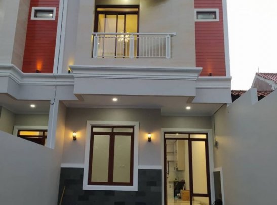 RUMAH MURAH JAGAKARSA 2 LANTAI SIAP HUNI RUMAH DI JAGAKARSA JAKARTA SELATAN DI JUAL SIAP HUNI * Lokasi Strategis
*Jalan 2 mobil
* Lingkungan Bebas Banjir
* Dekat Ke Stasiun Lenteng Agung
* Dekat Ke Pasar Lenteng
* Dekat Ke RS Aulia/RS Zahirah
* Murah Properti